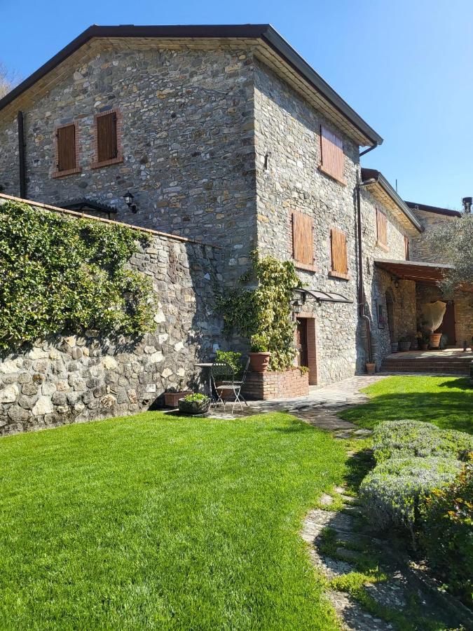 Old Village Linda - Tra Lunigiana & Cinque Terre Comano  Exteriör bild